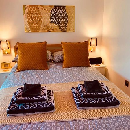 Shine Chalet - Unique & Comfortable Accommodation Redruth Εξωτερικό φωτογραφία